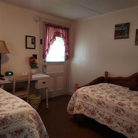 Serenity Motel Shaftsbury Exterior foto