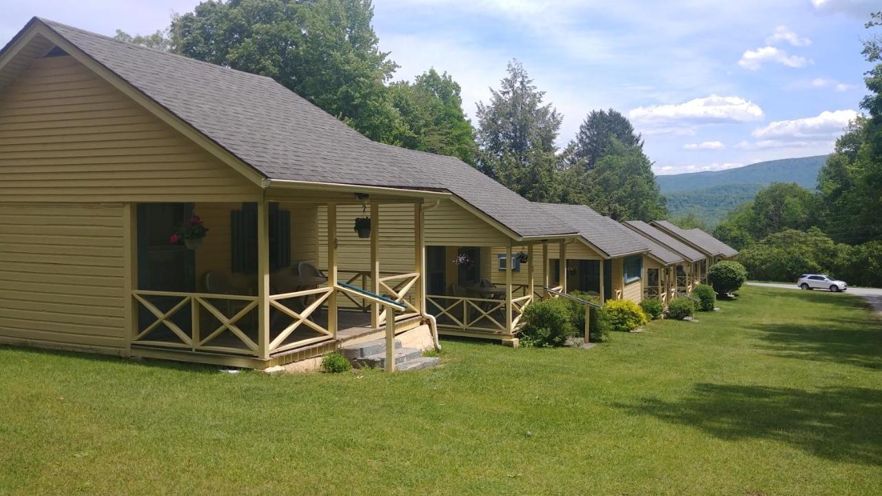 Serenity Motel Shaftsbury Exterior foto
